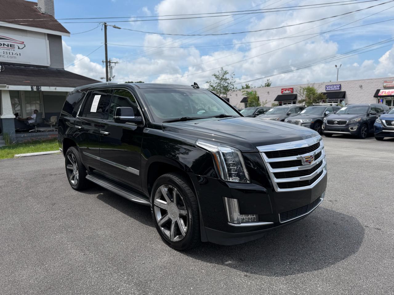 Cadillac Escalade 4WD 4dr Luxury 2017