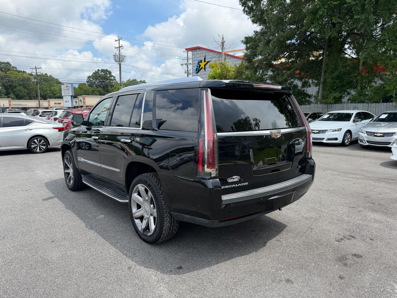 Cadillac Escalade 4WD 4dr Luxury 2017