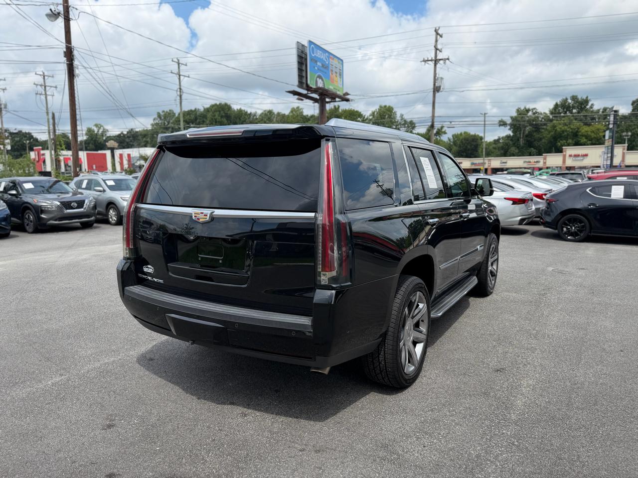 Cadillac Escalade 4WD 4dr Luxury 2017