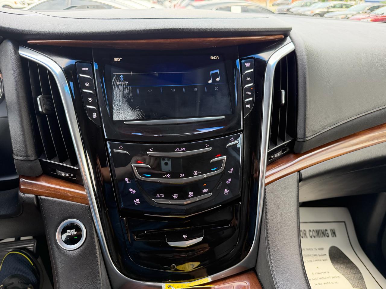 Cadillac Escalade 4WD 4dr Luxury 2017