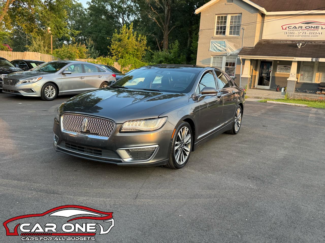 2020 Lincoln MKZ Reserve II's photo