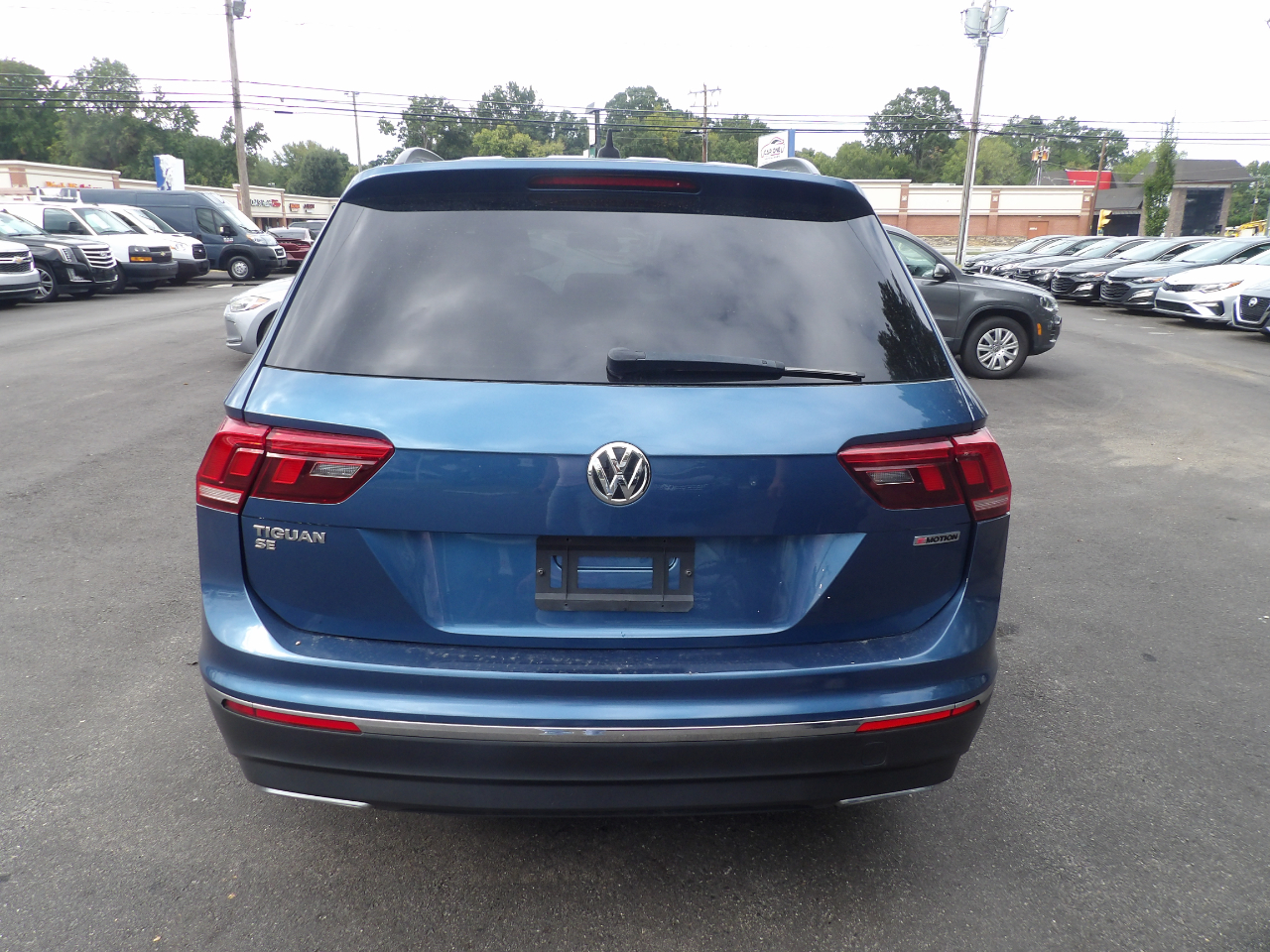 Volkswagen Tiguan 2.0T SE R-Line Black 4MOTION 2020 Volkswagen Tiguan 2.0T SE R-Line Black 4MOTION 2020