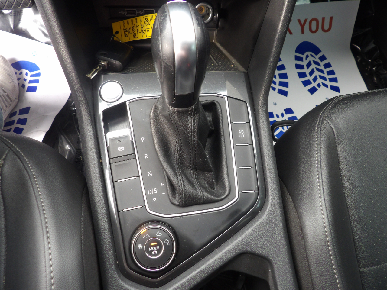 Volkswagen Tiguan 2.0T SE R-Line Black 4MOTION 2020 Volkswagen Tiguan 2.0T SE R-Line Black 4MOTION 2020