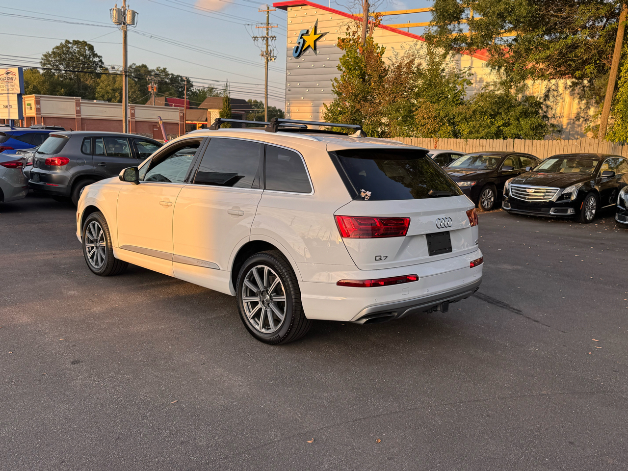 Audi Q7 3.0 TFSI Premium Plus 2017 Audi Q7 3.0 TFSI Premium Plus 2017
