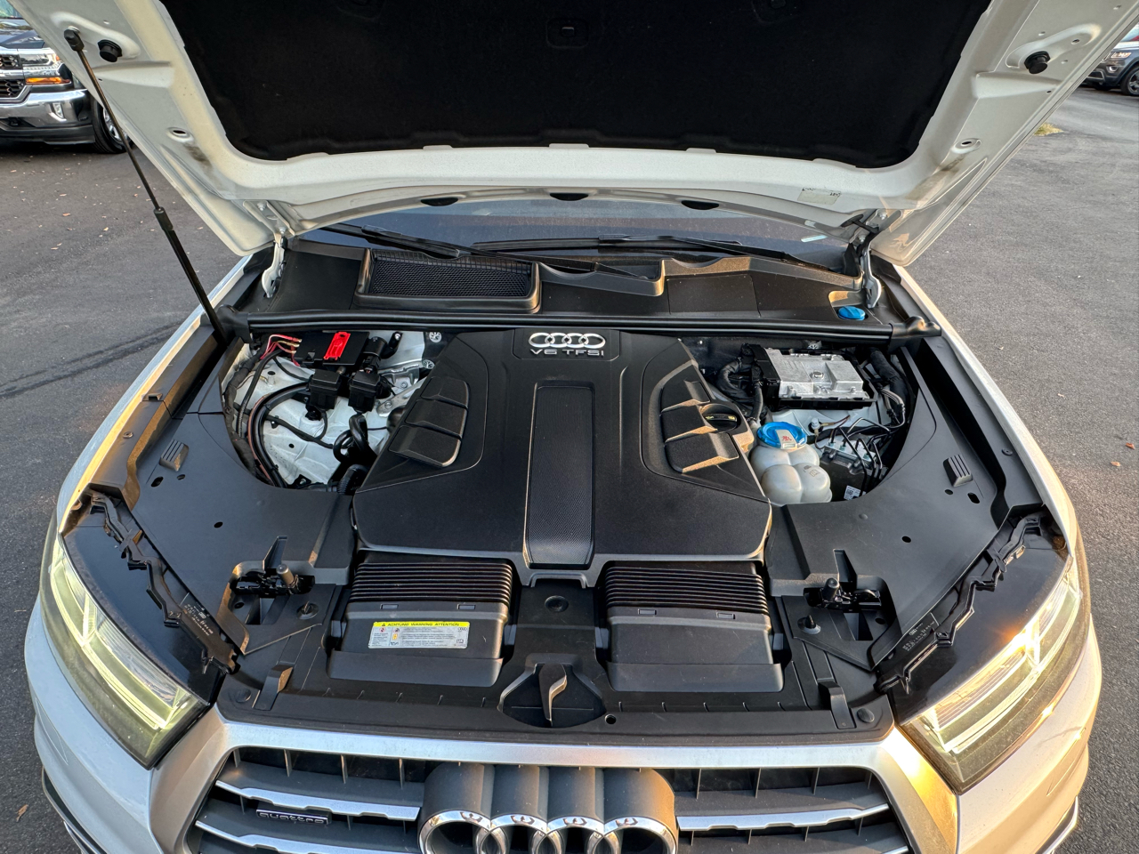 Audi Q7 3.0 TFSI Premium Plus 2017 Audi Q7 3.0 TFSI Premium Plus 2017