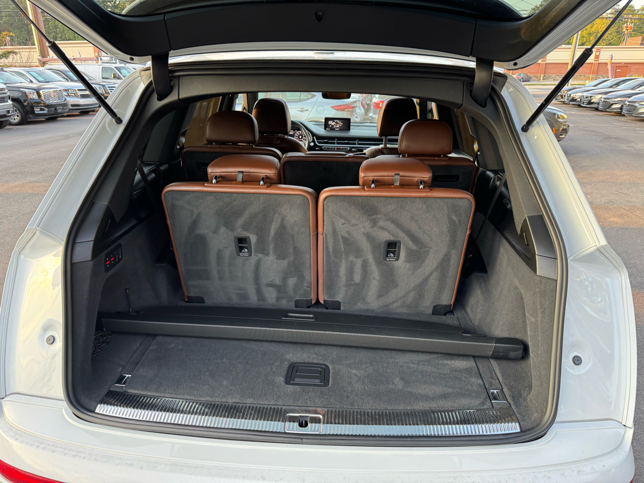 Audi Q7 3.0 TFSI Premium Plus 2017 Audi Q7 3.0 TFSI Premium Plus 2017