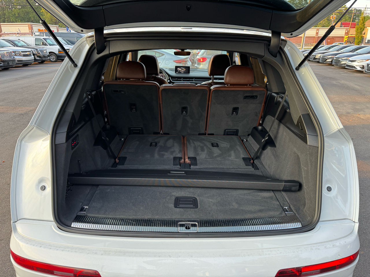 Audi Q7 3.0 TFSI Premium Plus 2017 Audi Q7 3.0 TFSI Premium Plus 2017