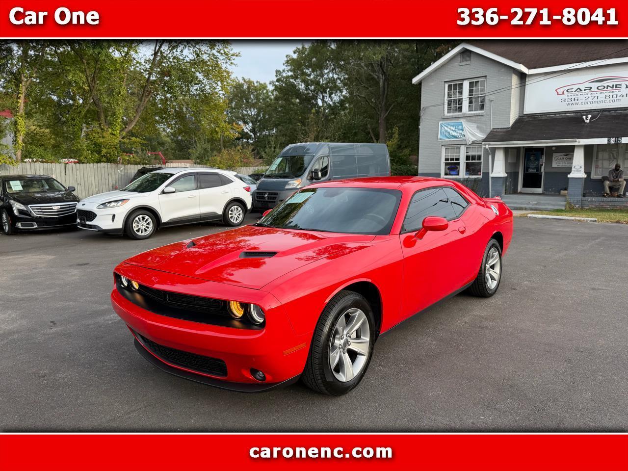 2021 Dodge Challenger SXT RWD