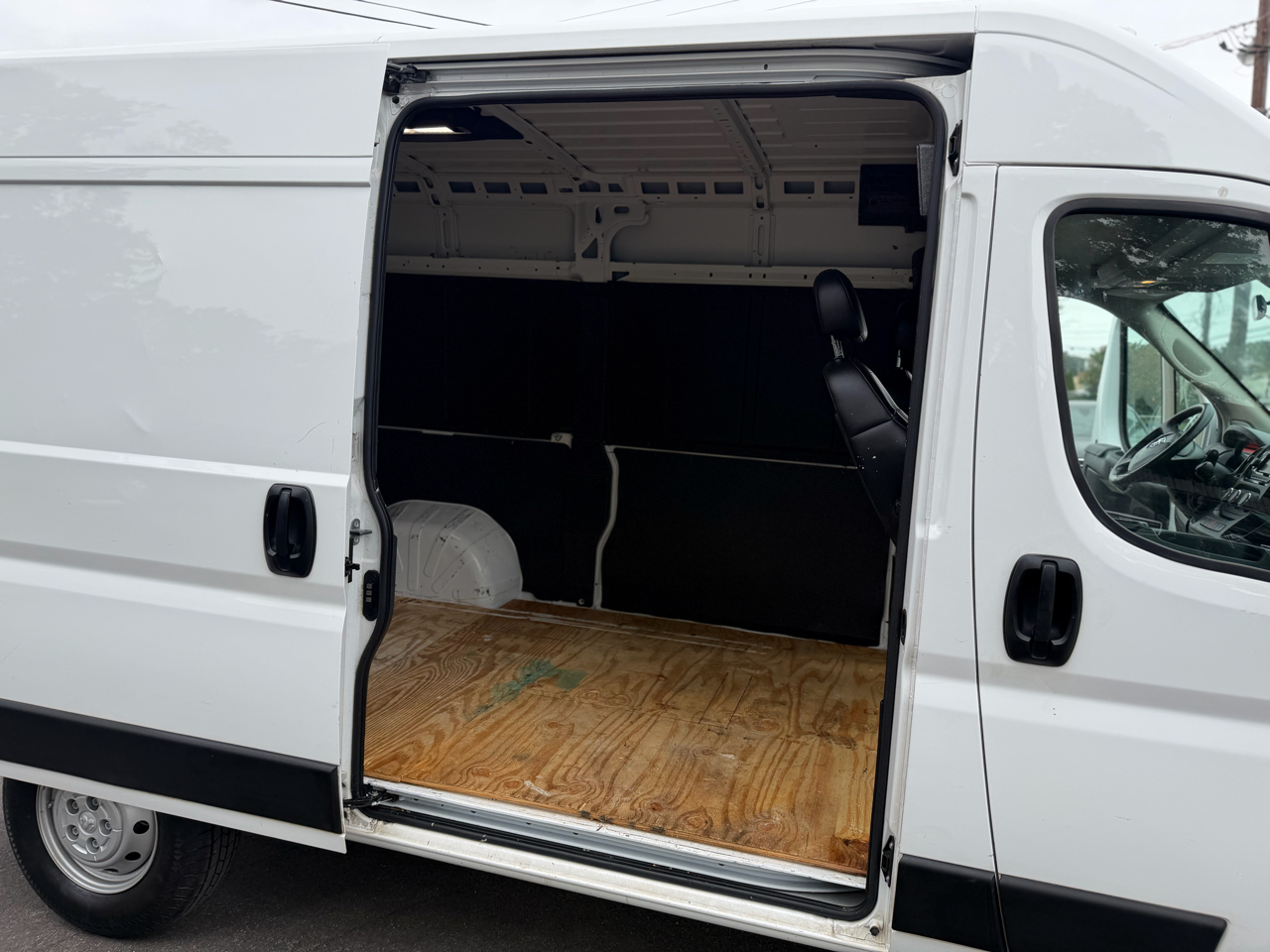 RAM ProMaster Cargo Van 1500 High Roof 136" WB 2021 RAM ProMaster Cargo Van 1500 High Roof 136" WB 2021
