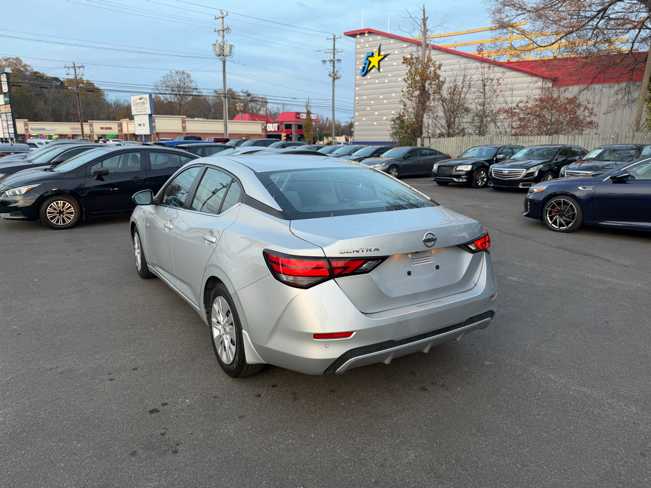 Nissan Sentra S CVT 2020