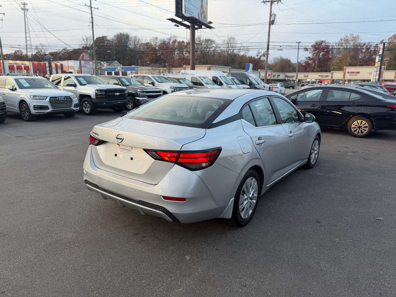Nissan Sentra S CVT 2020