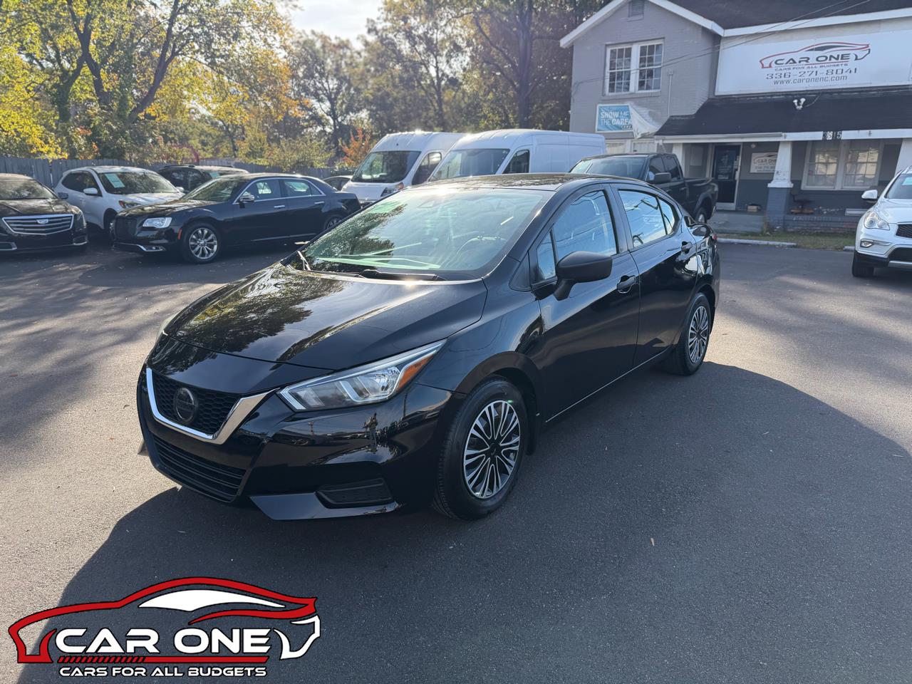 2020 Nissan Versa Sedan S's photo