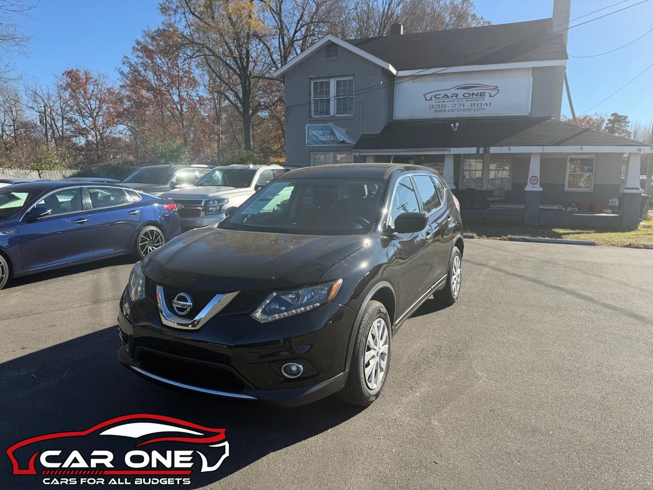 2016 Nissan Rogue S's photo