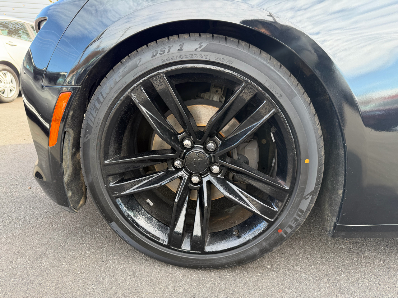 Chevrolet Camaro 2dr Cpe 1LT 2017