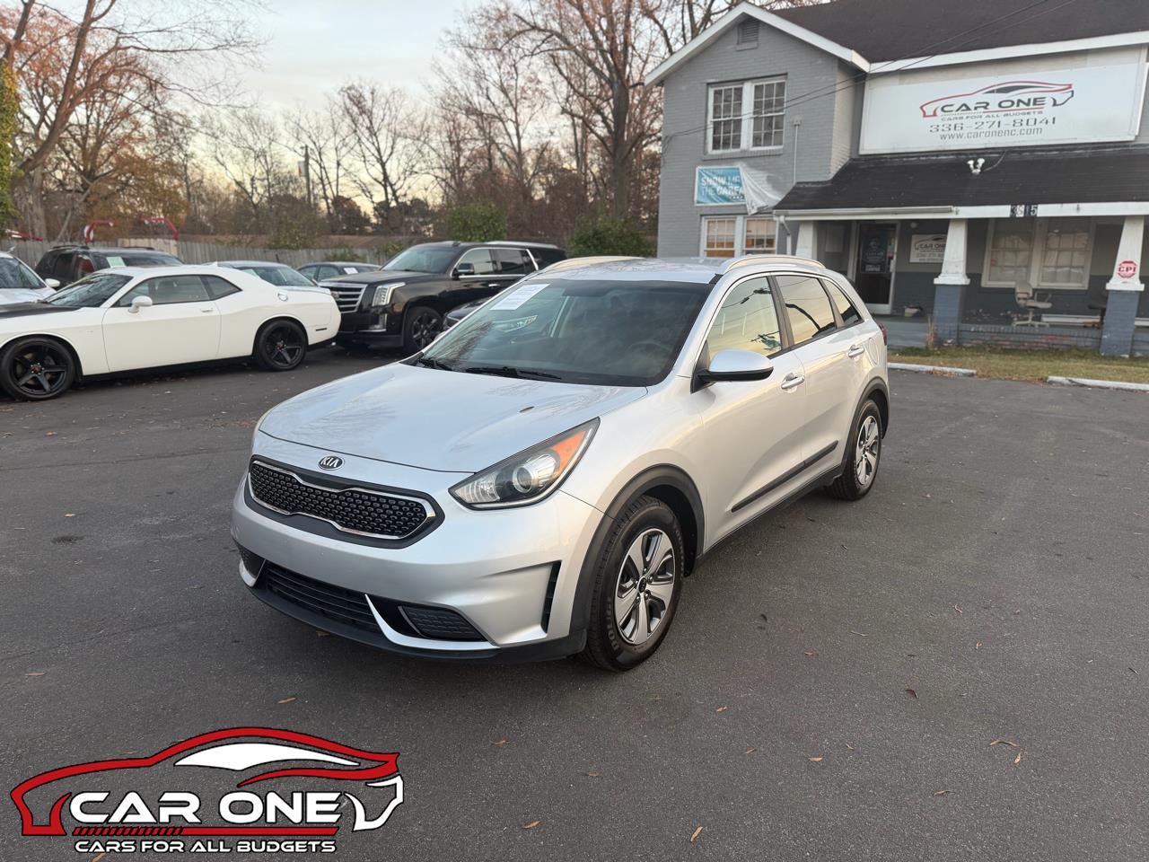 2019 Kia Niro LX's photo