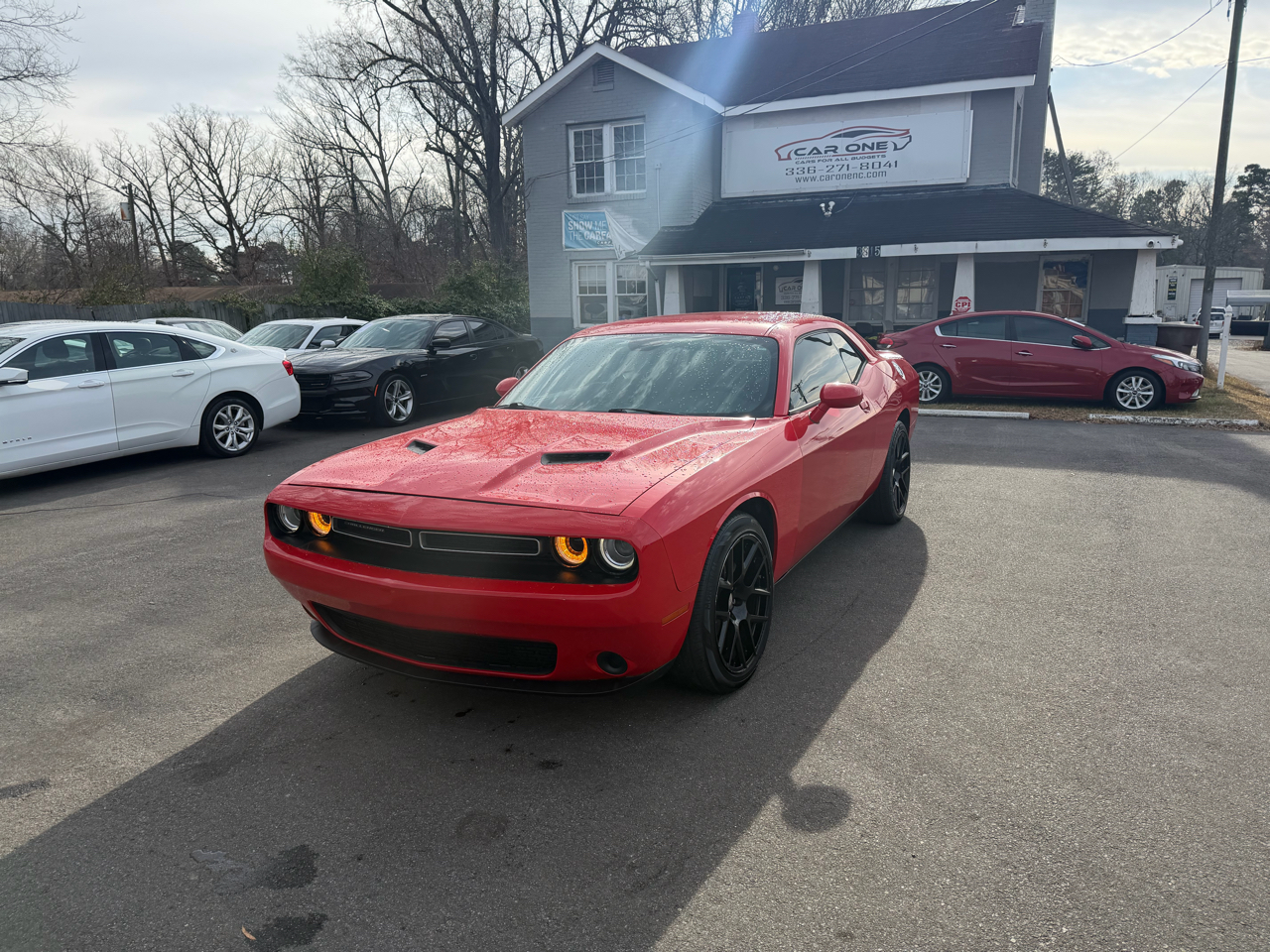 2018 Dodge Challenger SXT RWD