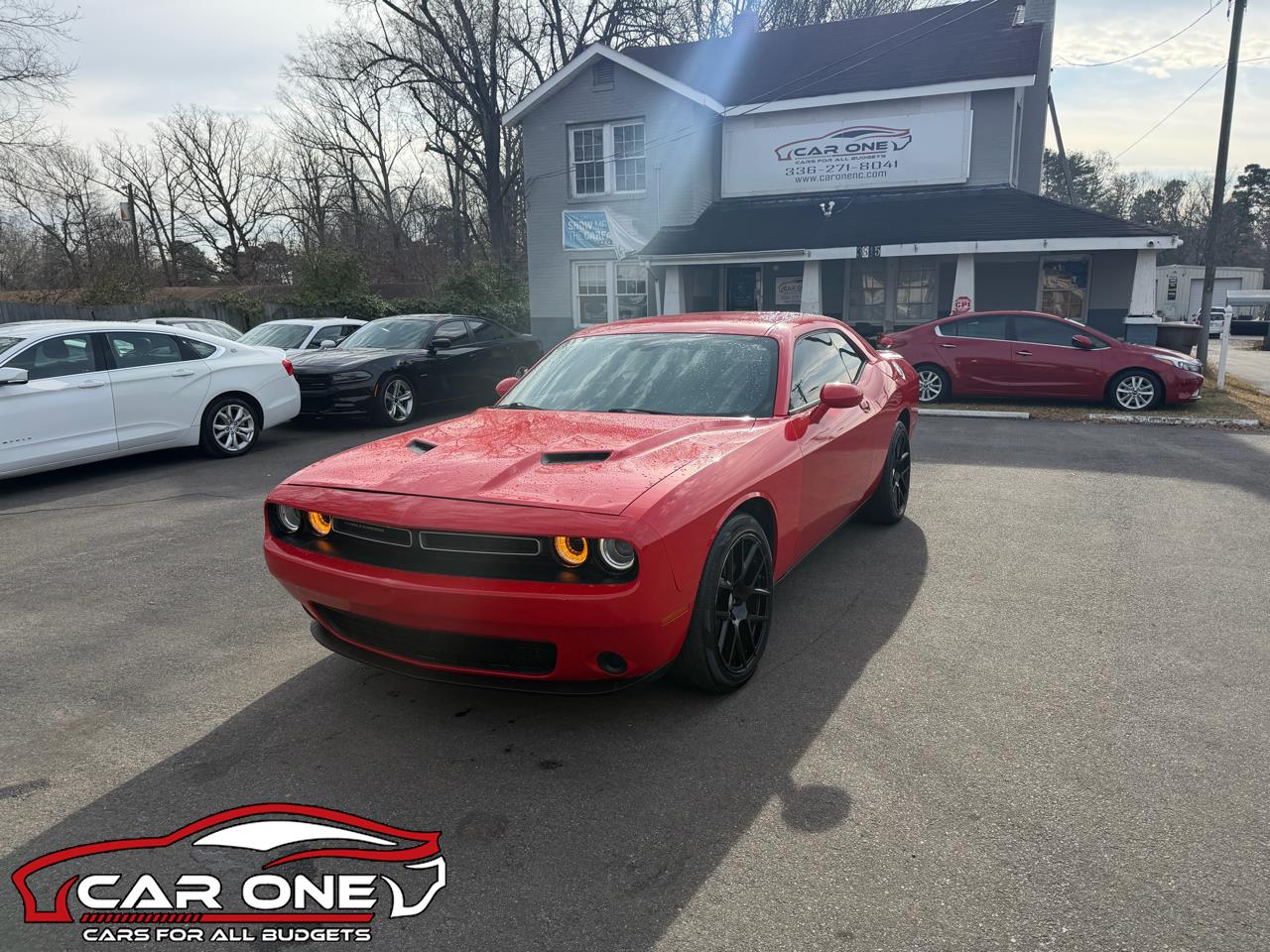 2018 Dodge Challenger SXT RWD