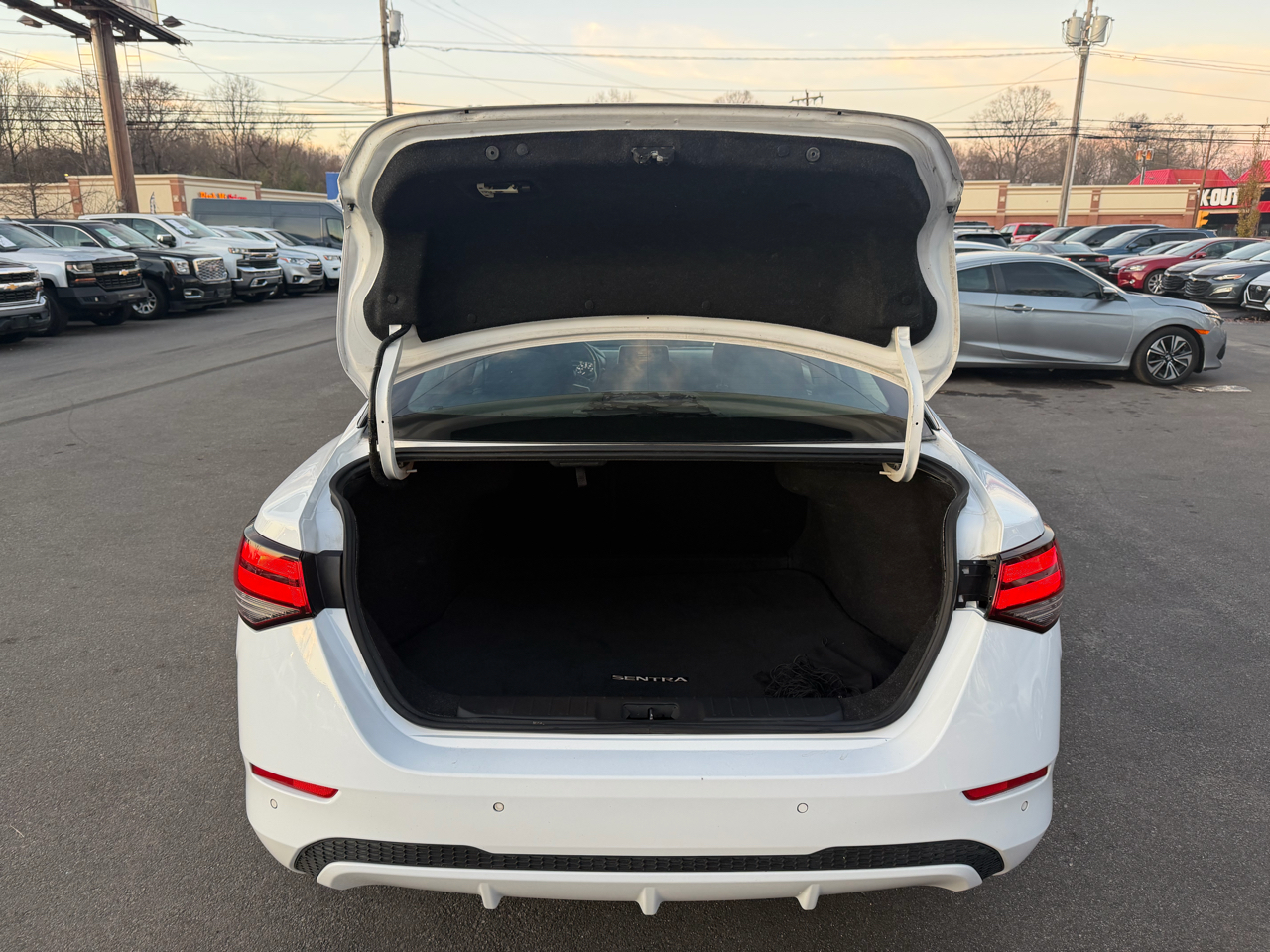 Nissan Sentra SV CVT 2020