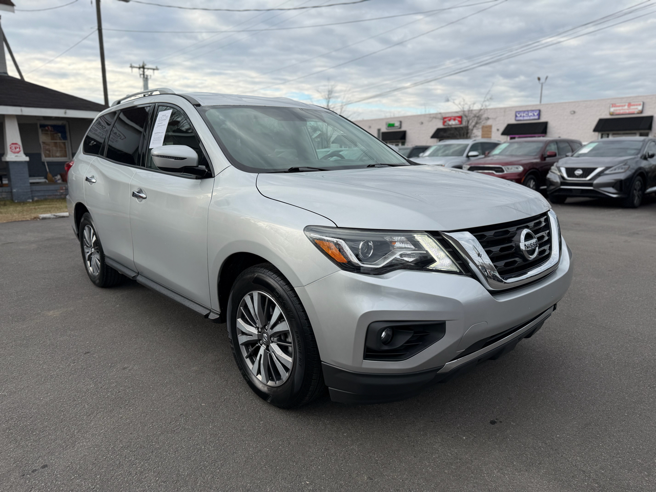 Nissan Pathfinder 4x4 SV 2020