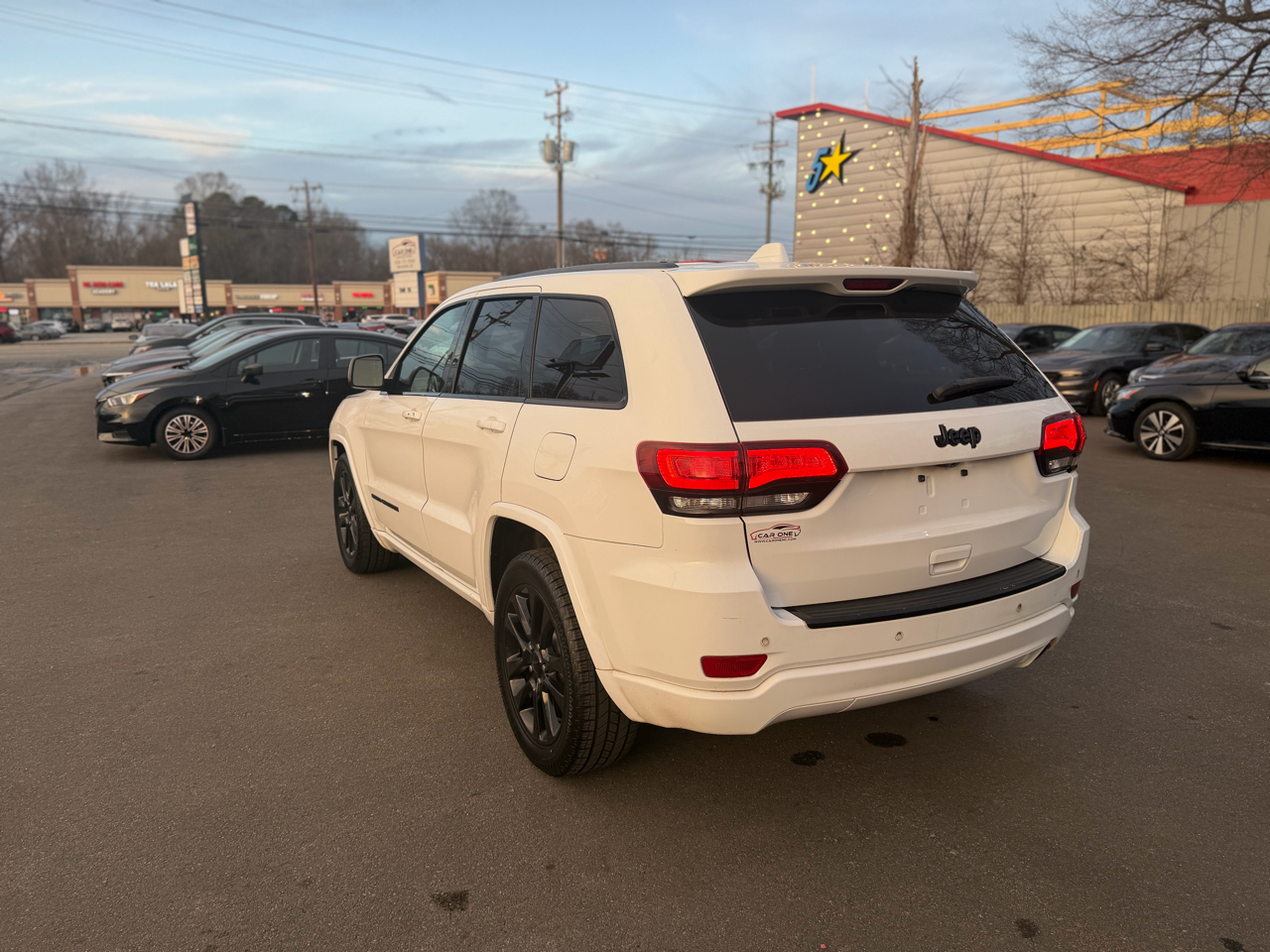Jeep Grand Cherokee Altitude 4x2 *Ltd Avail* 2017