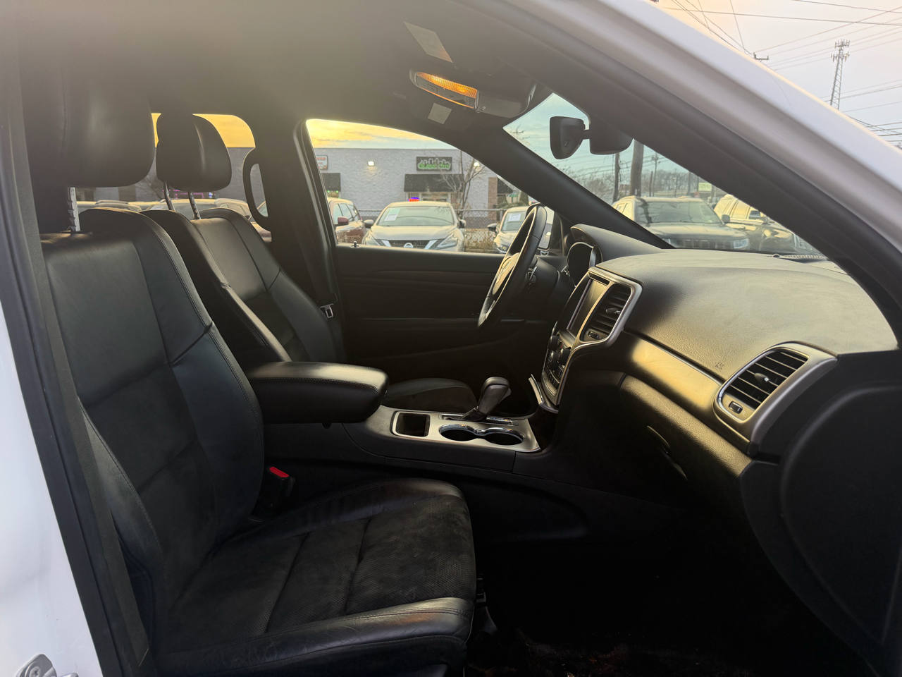 Jeep Grand Cherokee Altitude 4x2 *Ltd Avail* 2017