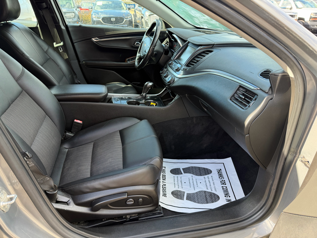 Chevrolet Impala 4dr Sdn LT w/1LT 2019