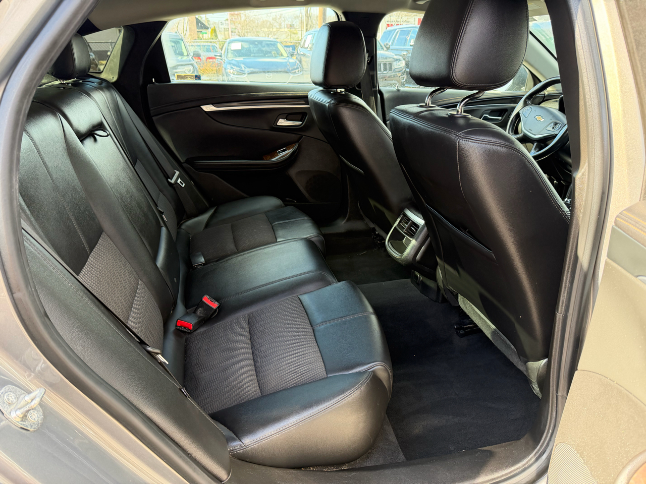Chevrolet Impala 4dr Sdn LT w/1LT 2019