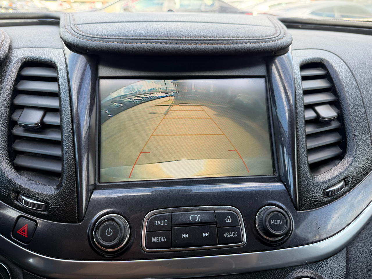 Chevrolet Impala 4dr Sdn LT w/1LT 2019