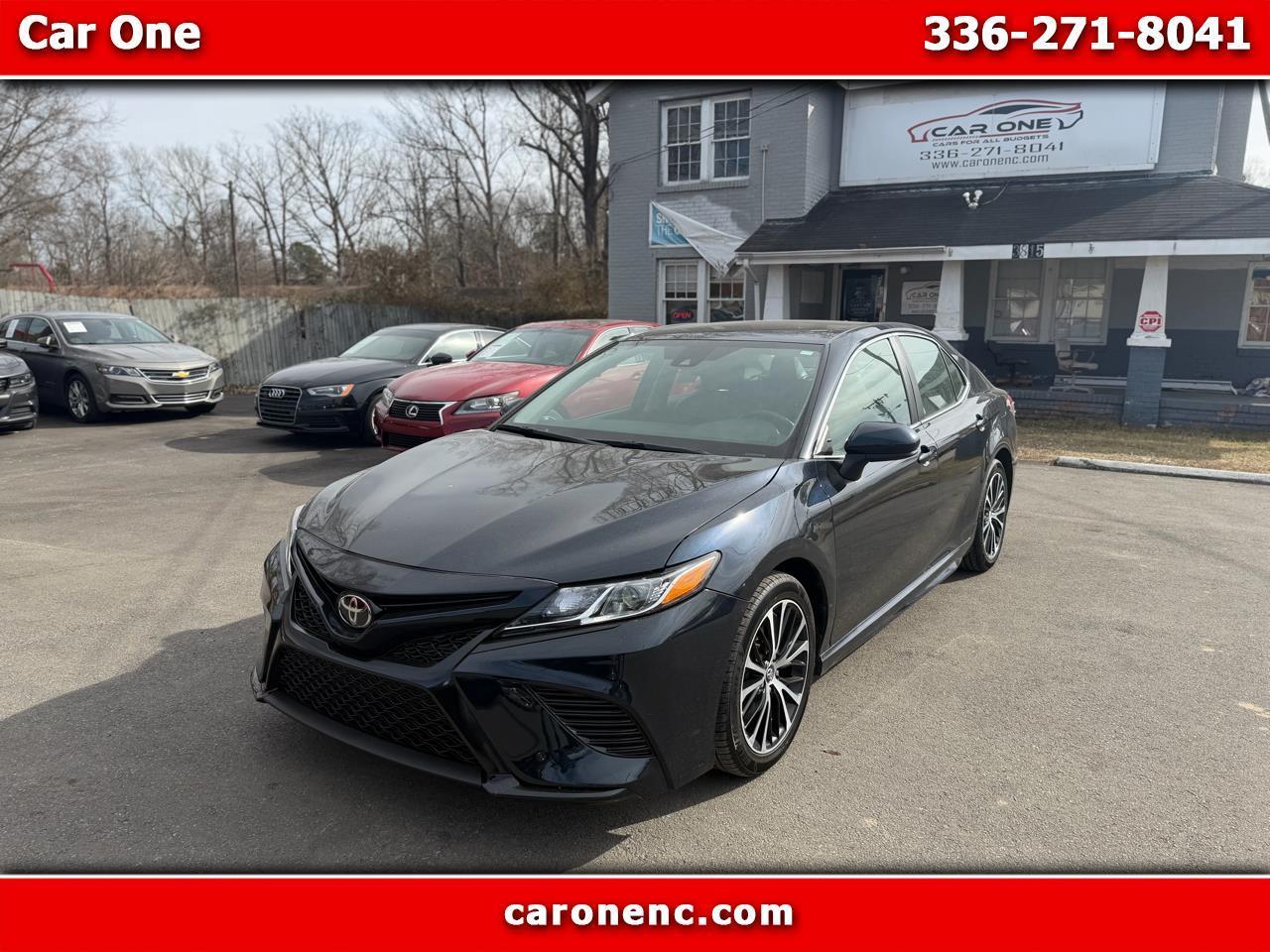 2020 Toyota Camry SE Auto (Natl)