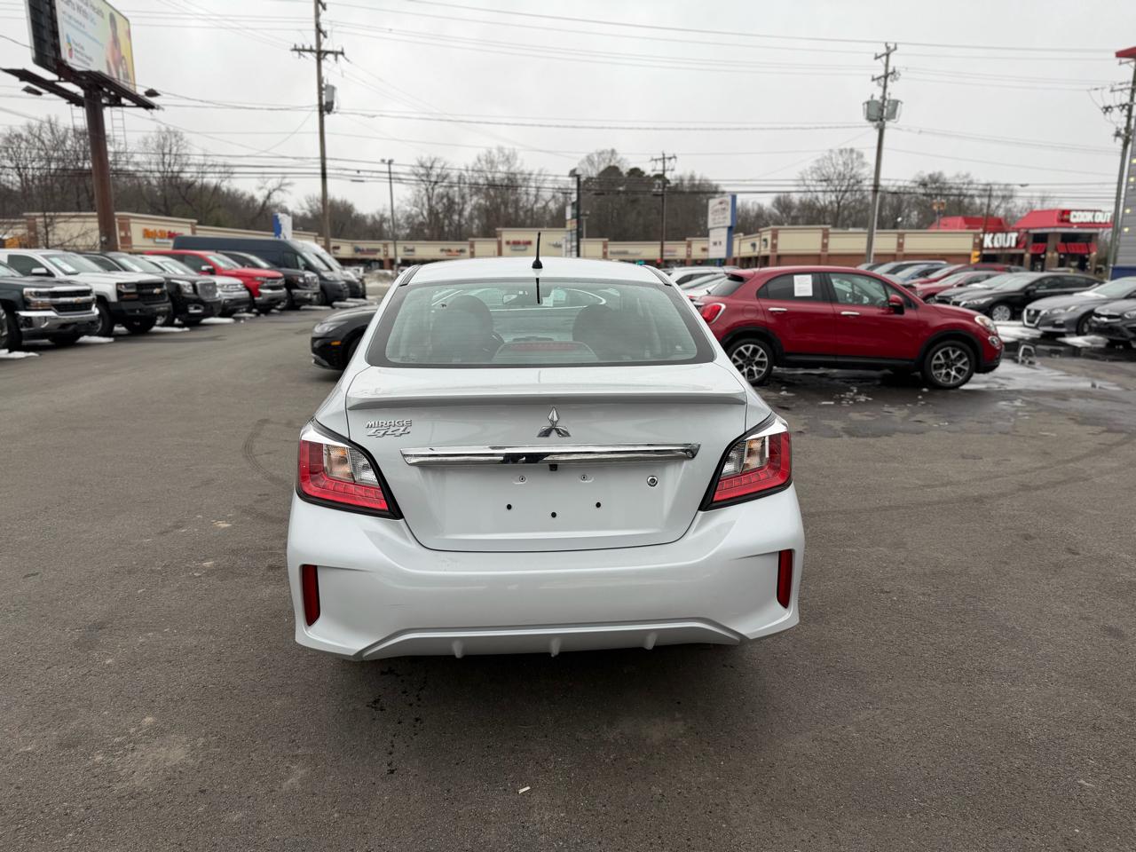 Mitsubishi Mirage G4 Black Edition CVT 2023