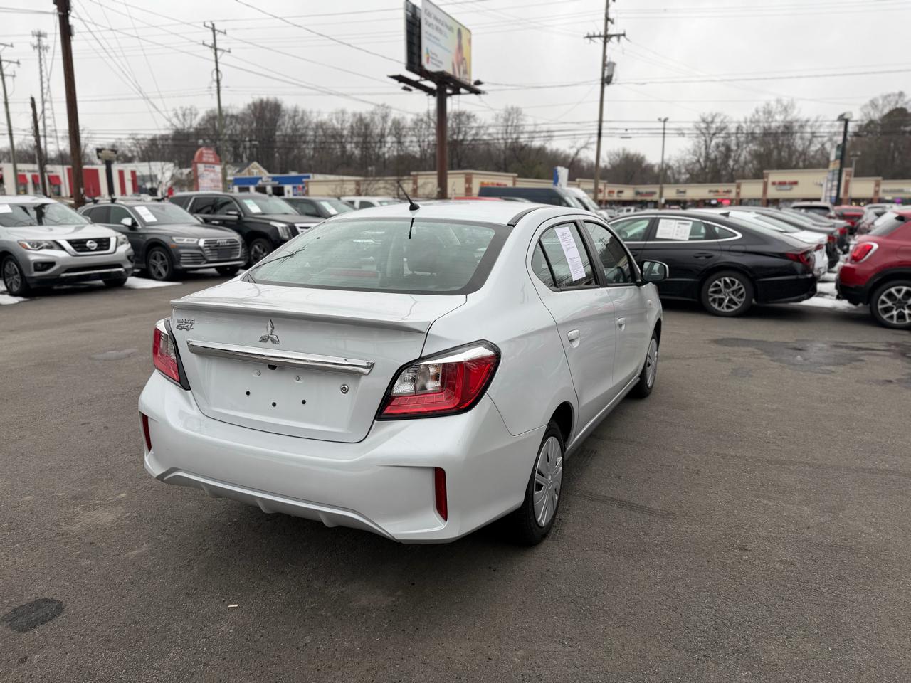 Mitsubishi Mirage G4 Black Edition CVT 2023