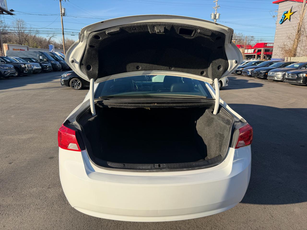 Chevrolet Impala 4dr Sdn LT w/1LT 2019