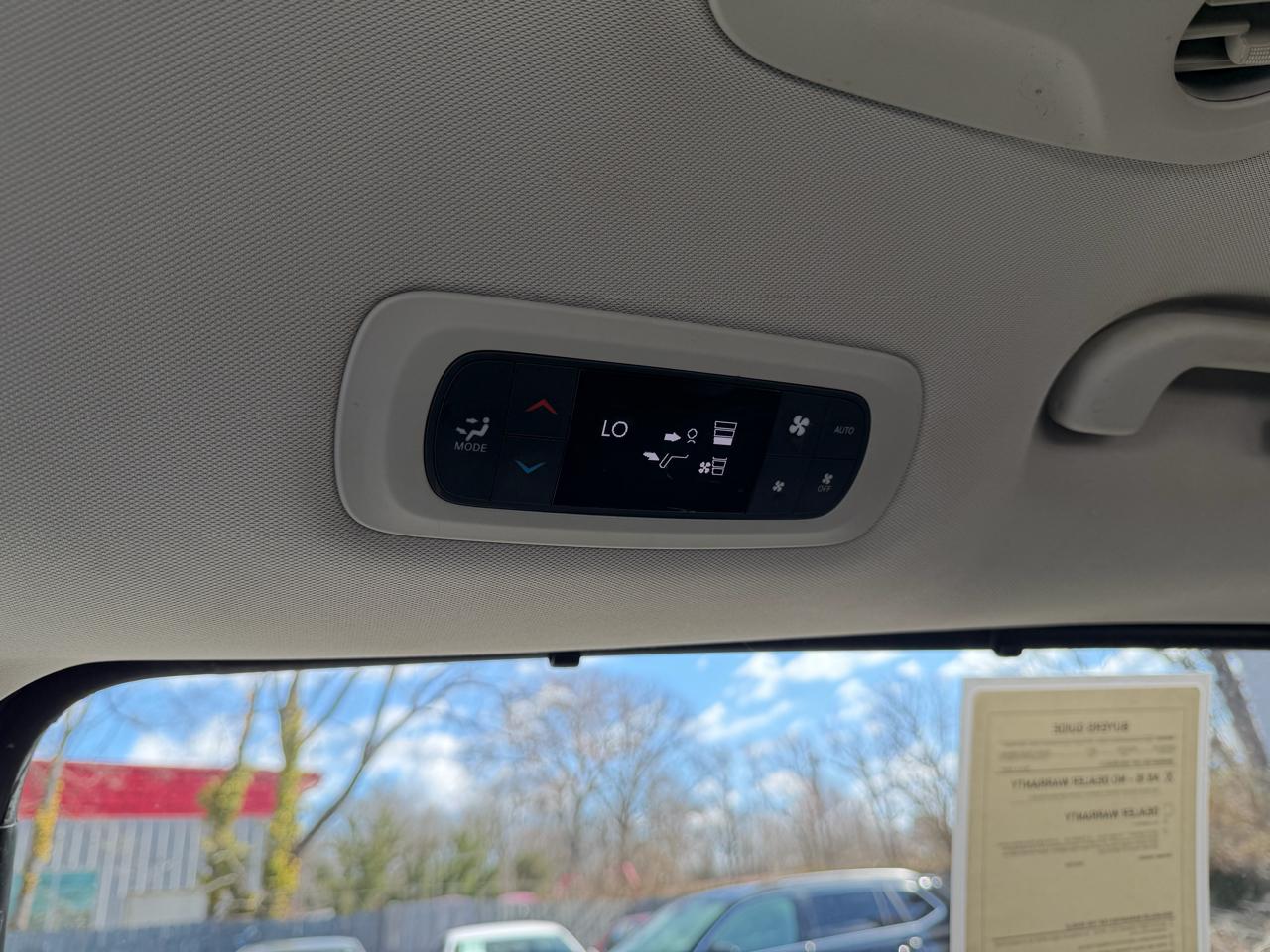 Chrysler Pacifica Touring-L FWD 2017