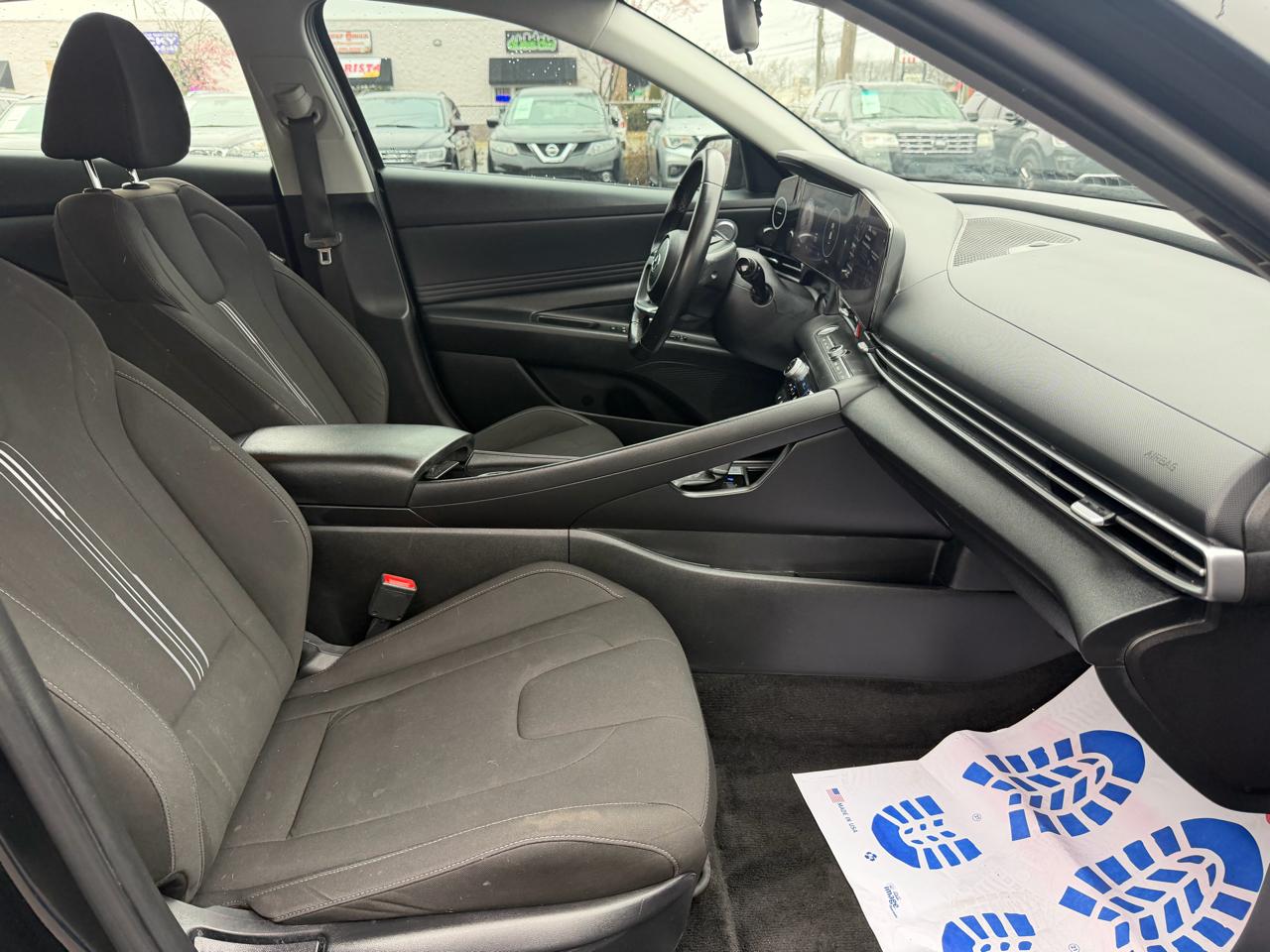 Hyundai Elantra SEL IVT 2023