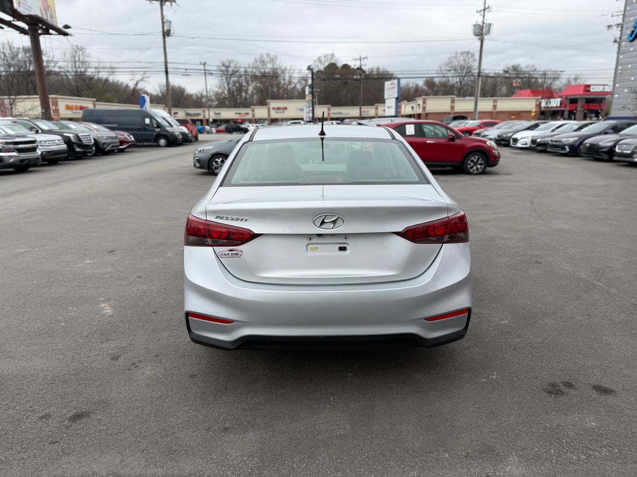 Hyundai Accent SE Sedan IVT 2021