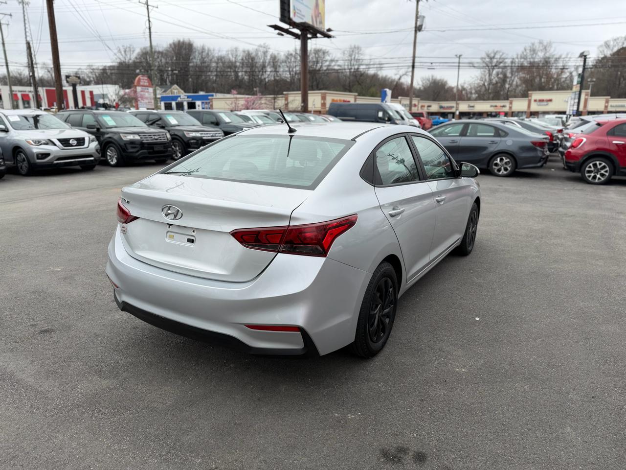 Hyundai Accent SE Sedan IVT 2021