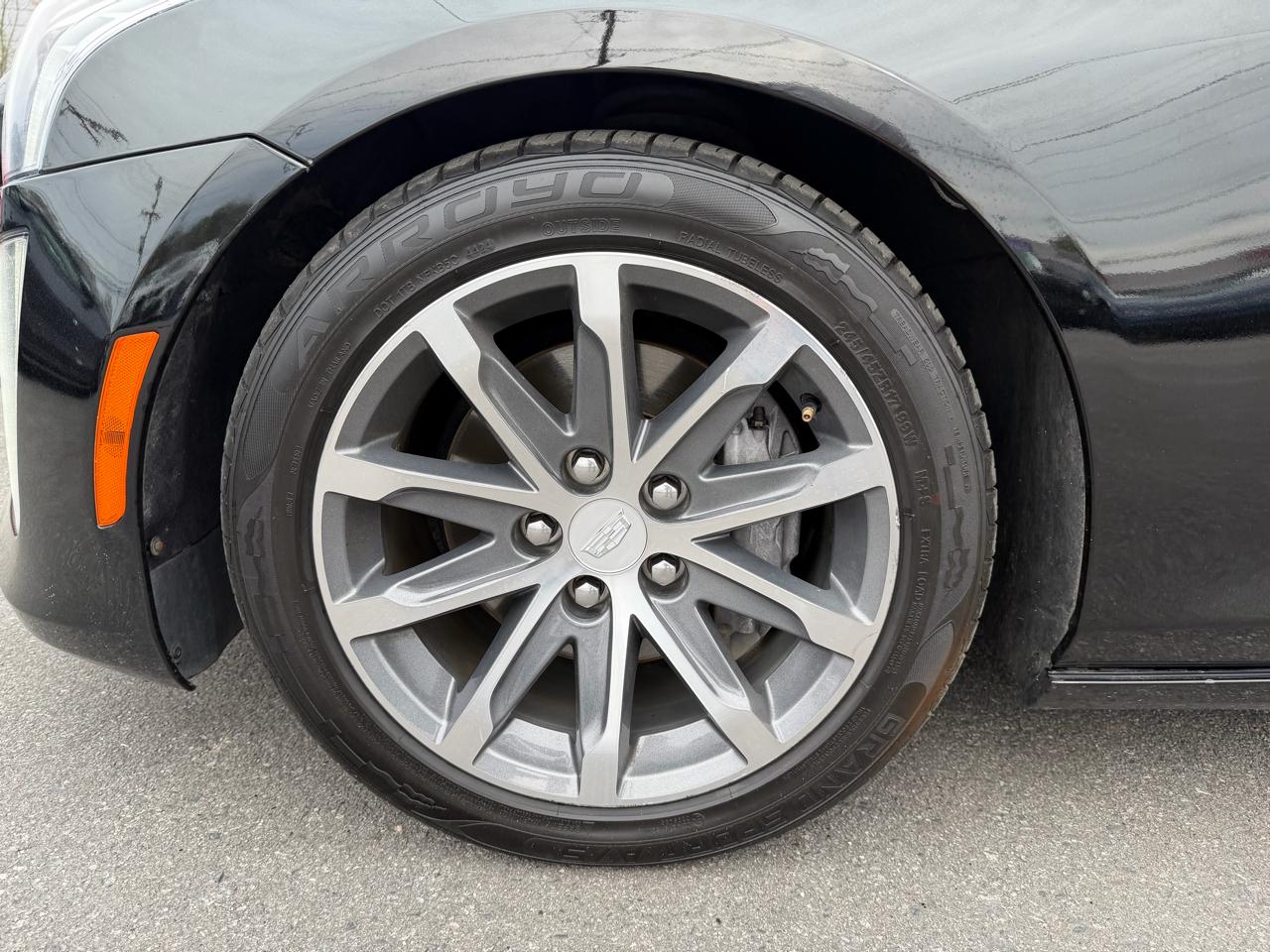 Cadillac CTS Sedan 4dr Sdn 2.0L Turbo Luxury Collection RWD 2016