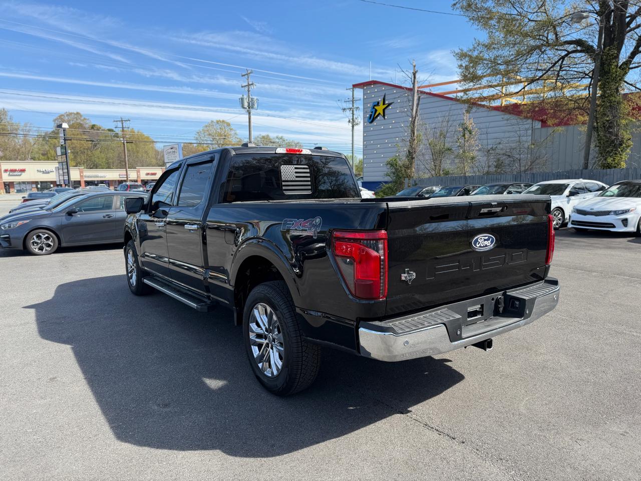 Ford F-150 XLT 4WD SuperCrew 5.5' Box 2024