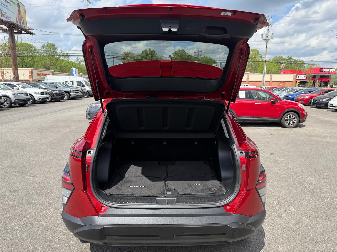 Hyundai Kona SEL FWD 2024