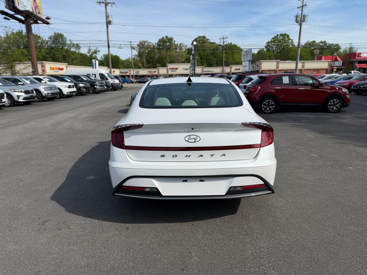 Hyundai Sonata SE 2.5L 2022
