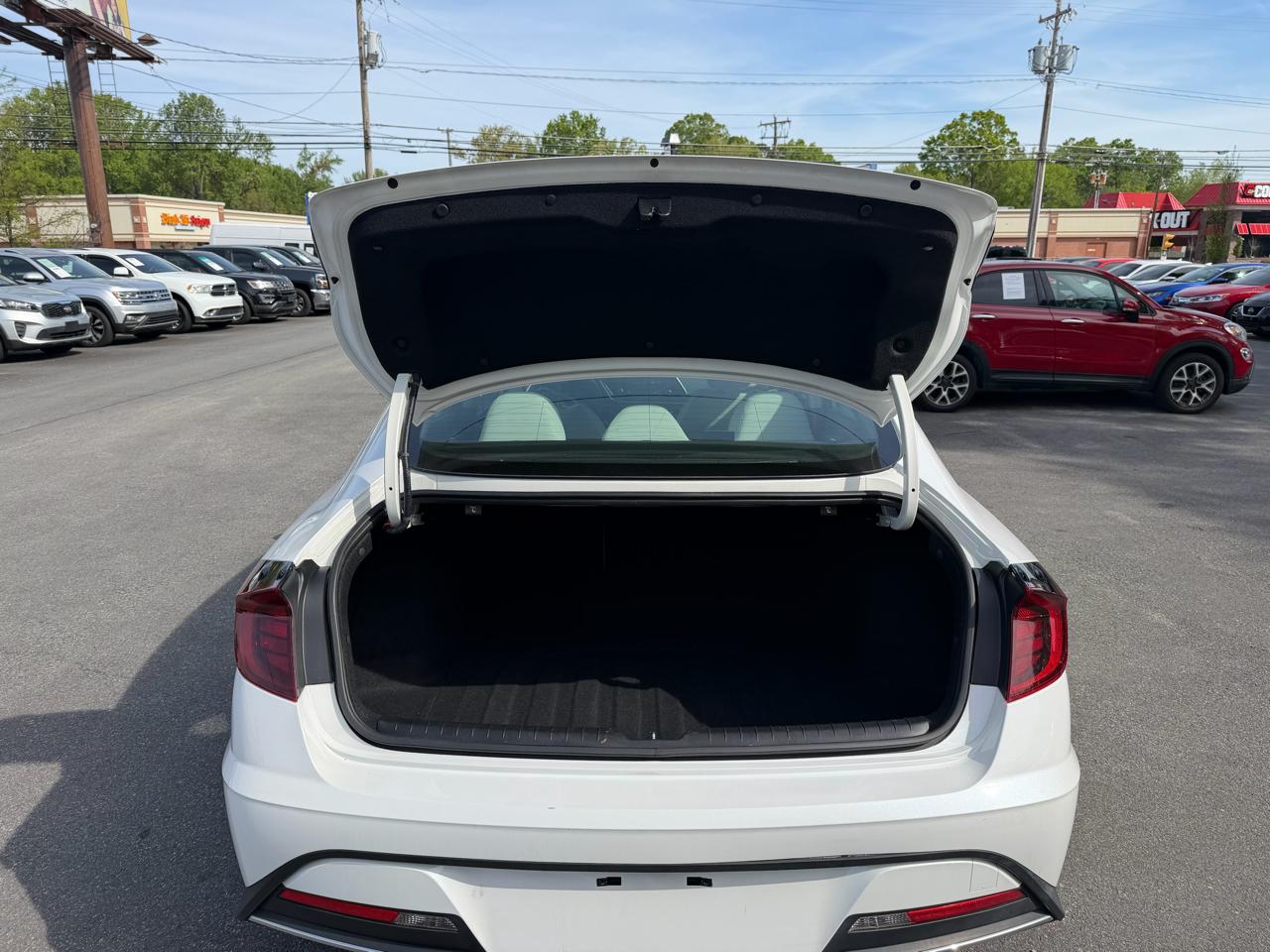 Hyundai Sonata SE 2.5L 2022