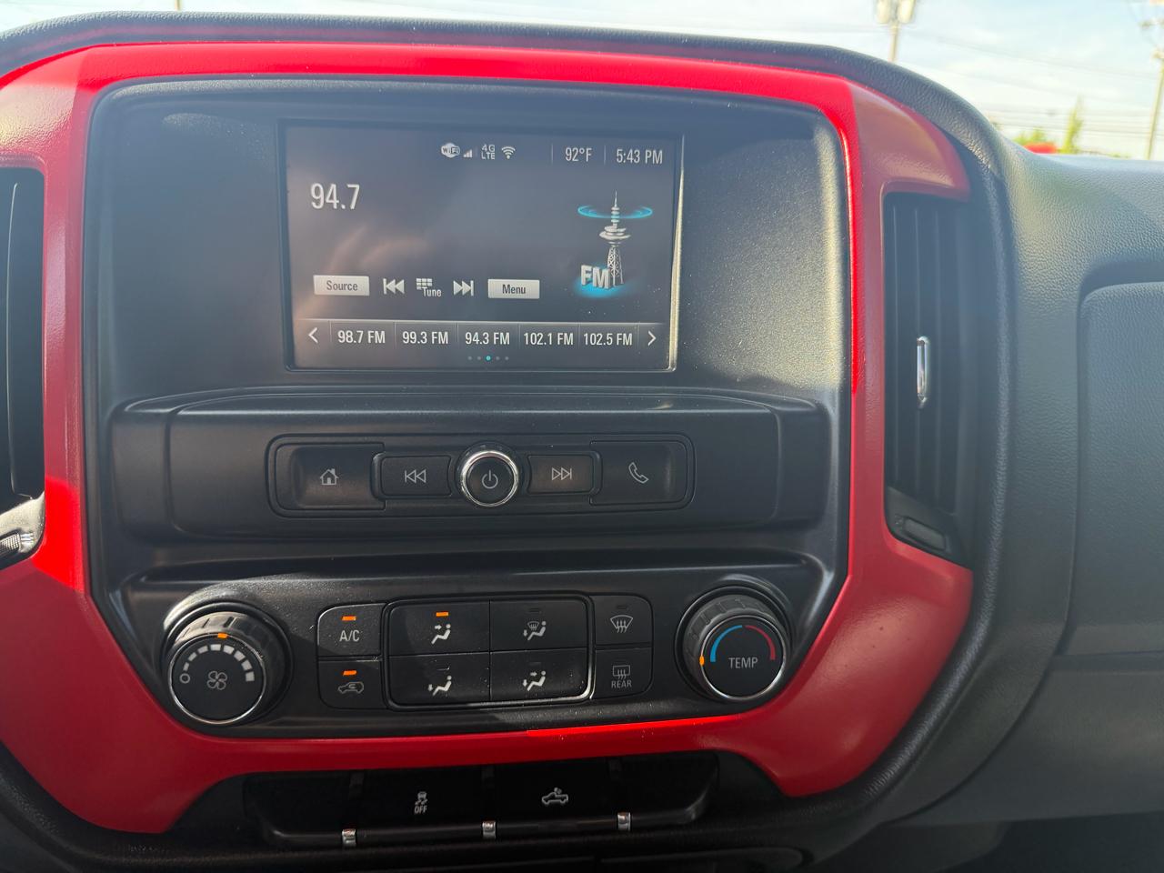 Chevrolet Silverado 1500 2WD Double Cab 143.5" Custom 2017