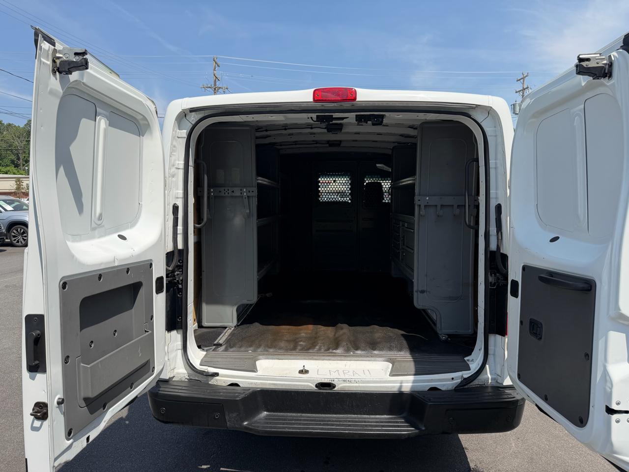 Nissan NV Cargo NV2500 HD Standard Roof V6 SV 2020