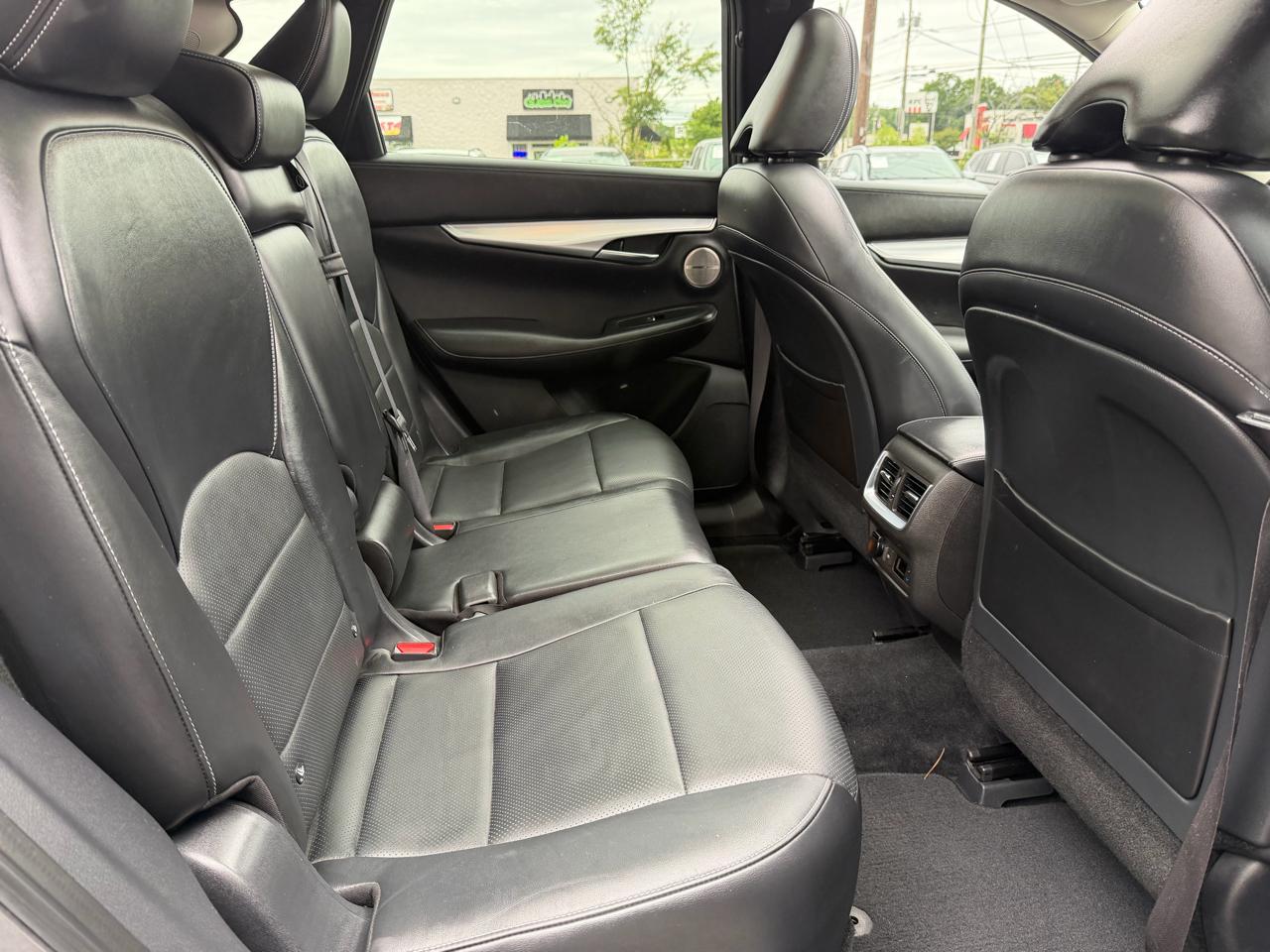 Infiniti QX50 ESSENTIAL FWD 2019
