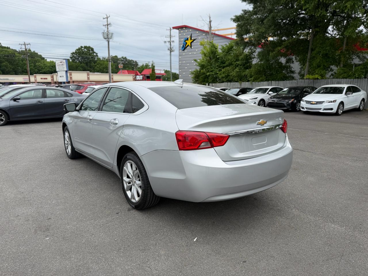 Chevrolet Impala 4dr Sdn LT w/1LT 2018