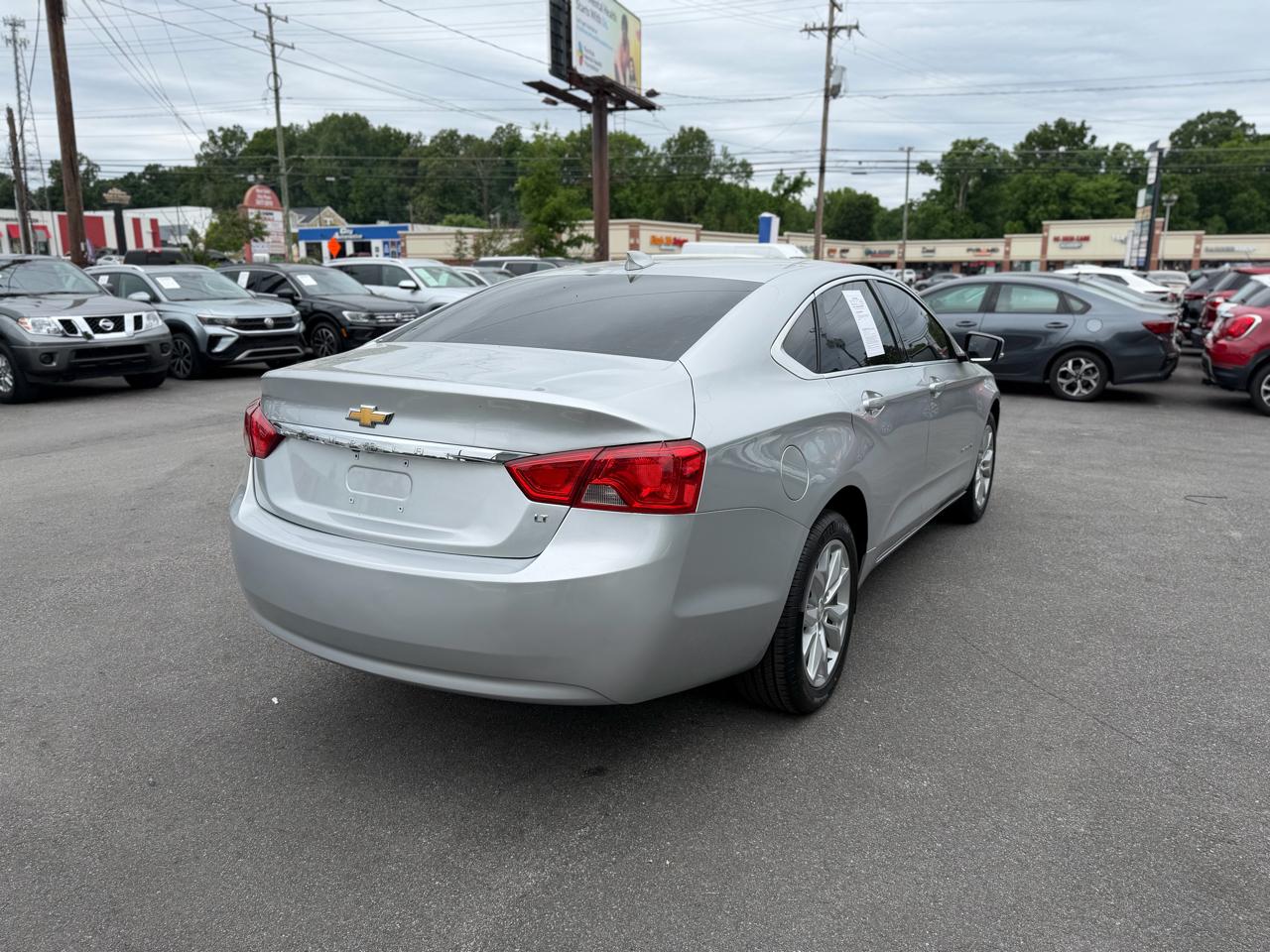 Chevrolet Impala 4dr Sdn LT w/1LT 2018