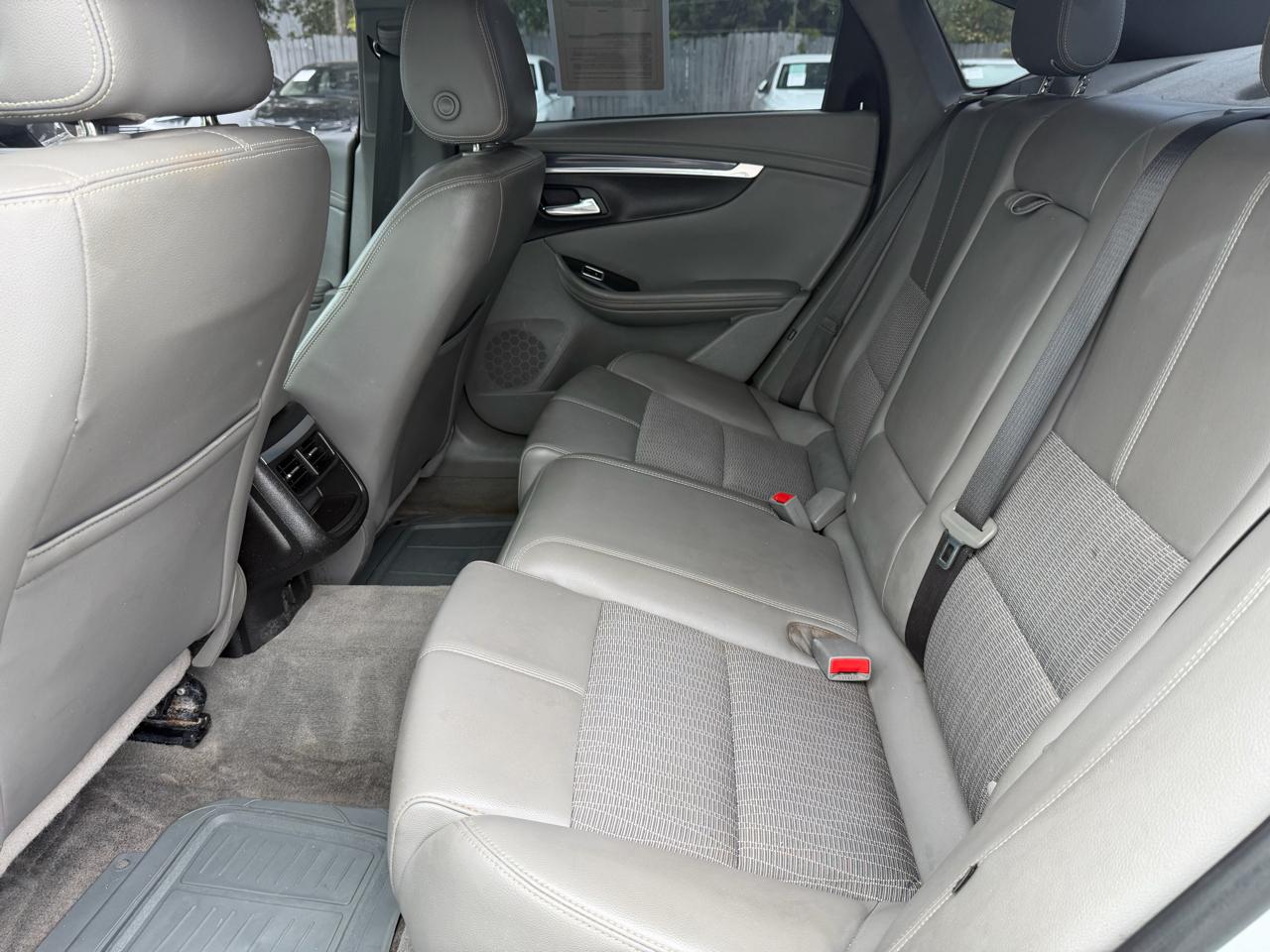 Chevrolet Impala 4dr Sdn LT w/1LT 2018