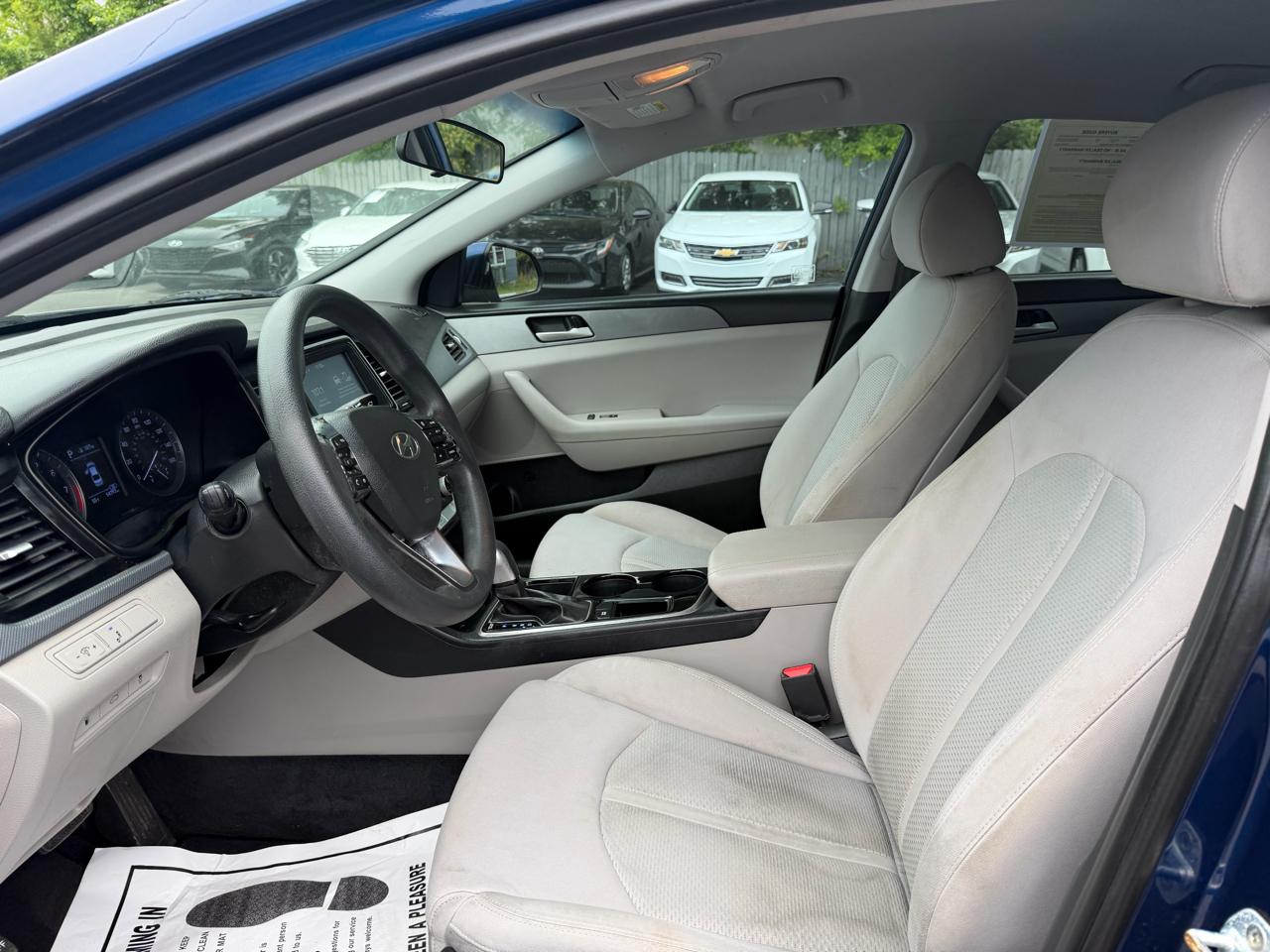 Hyundai Sonata SE 2.4L 2018