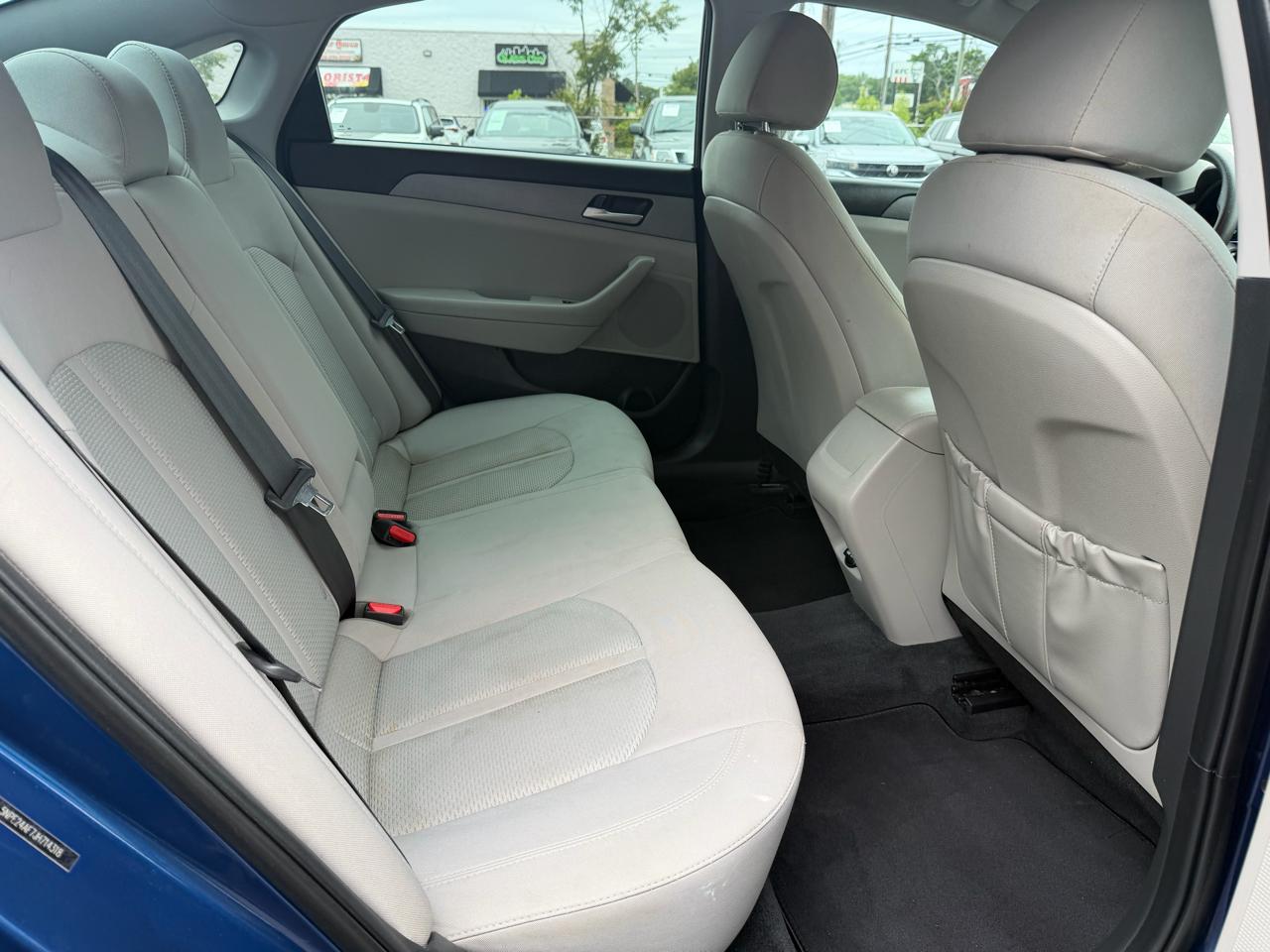Hyundai Sonata SE 2.4L 2018