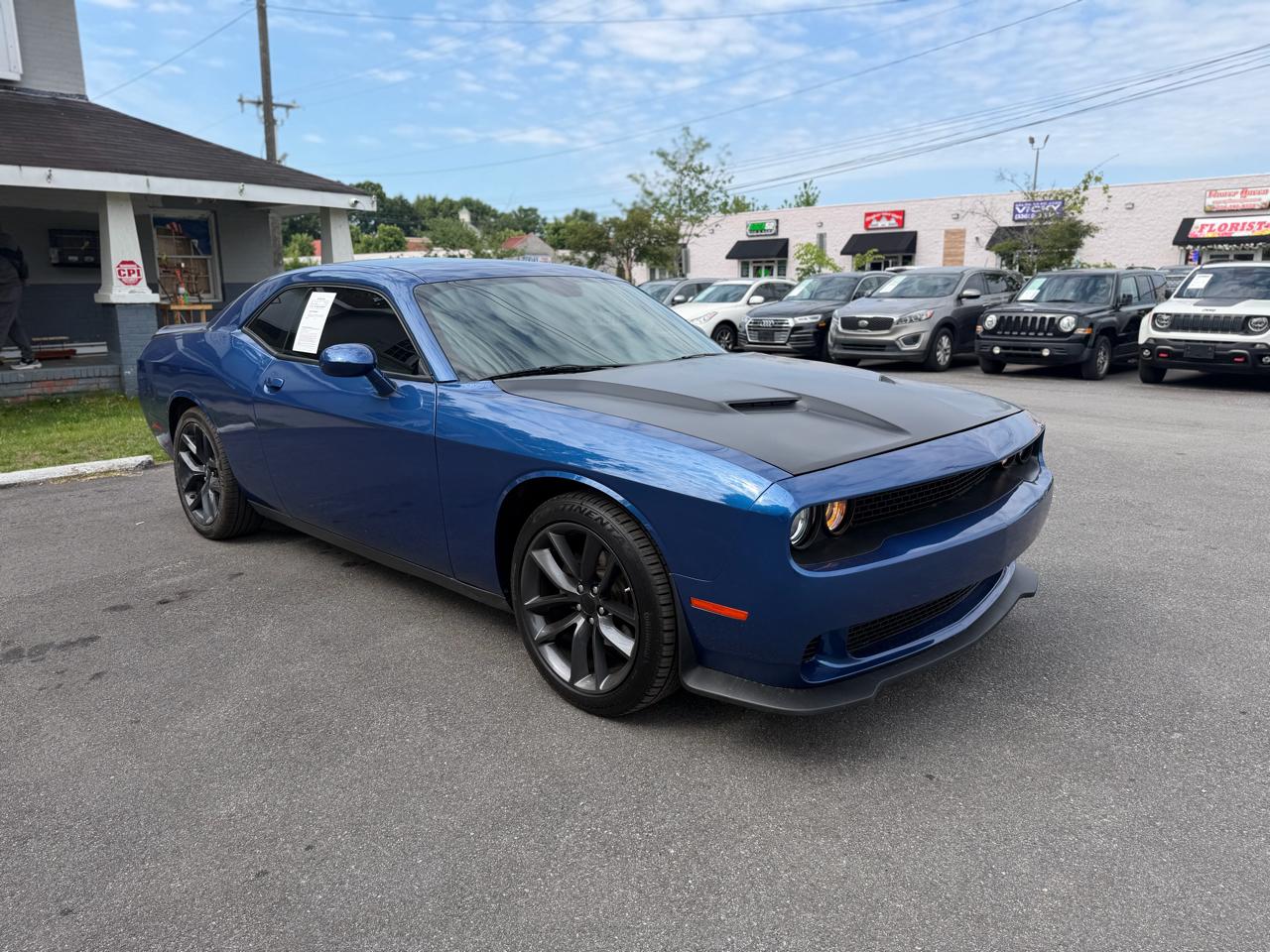 Dodge Challenger SXT RWD 2020